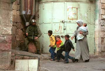 Ανατινάχτηκε πρόωρα παγιδευμένο αυτοκίνητο