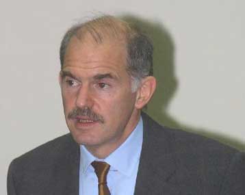 Διμερή και άλλα θέματα στις επαφές τους με την ελληνική κυβέρνηση