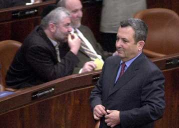 Εγκαταλείπει την Κνεσέτ και την πολιτική – Kατηγορεί τον Σαρόν