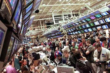 Βουτιά για Nasdaq, σημαντικές απώλειες για Dow Jones την Τρίτη