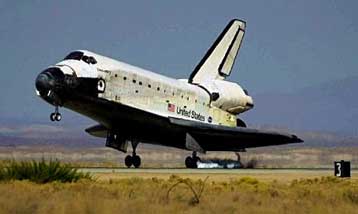 Σε αεροπορική βάση της Καλιφόρνια έληξε η περιπετειώδης αποστολή