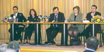 Με κανόνες και έλεγχο θα γίνει η απελευθέρωση, τόνισε ο υπουργός