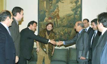 Στόχος μας μια σύγχρονη και ισχυρή Ελλάδα μέχρι το 2004