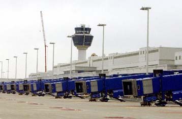 Σωστή απόφαση η καθυστέρηση έναρξης της λειτουργίας του αεροδρομίου