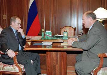 Πρόταση μομφής κατά της κυβέρνησης θα υποβάλει το Κομμουνιστικό Κόμμα