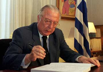 Κοινή στρατηγική πολιτική για το Κυπριακό διαπιστώνει ο Σπ.Κυπριανού