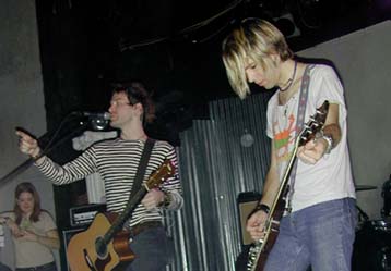 Συναυλίες των Barclay James Harvest και των Dandy Warhols