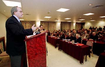 Αμερικανοί και 2004 μας τον επιβάλλουν, δηλώνει ο Ν.Κωνσταντόπουλος