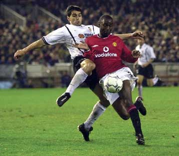 Για τη νίκη πρόκριση η Μάντσεστερ με Βαλένθια