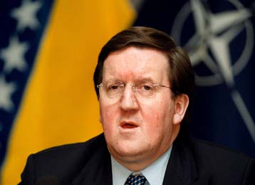 Επείγουσα έκκληση Ρόμπερτσον για αυτοσυγκράτηση