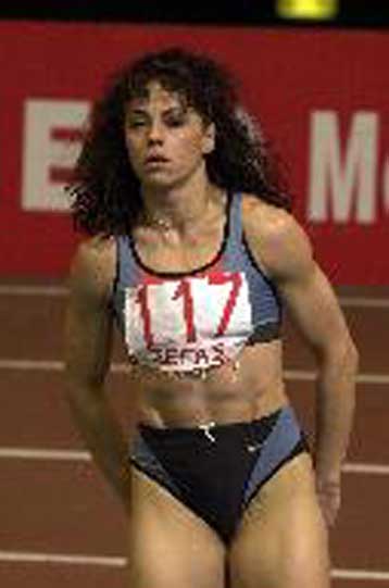 Με επίδοση 7.33 στα 60μ.