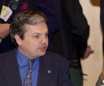 Για πρώτη φορά συμμετοχή εκπροσώπου των «12» στις εργασίες και στο τελικό ανακοινωθέν