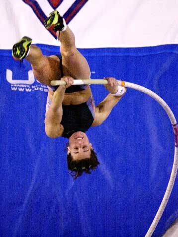 Έφτασε το παγκόσμιο ρεκόρ του επί κοντώ στα 4,70μ.