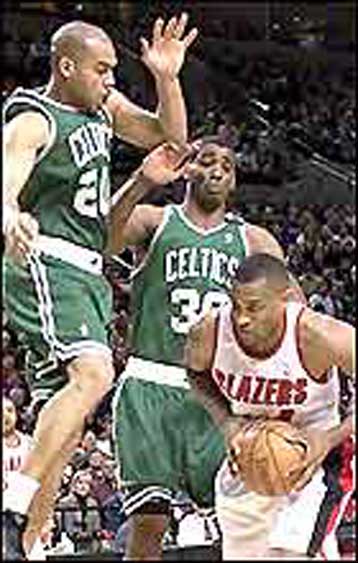 Η Βοστόνη «άλωσε» το Πόρτλαντ, οι Μπουλς κέρδισαν τους Χιτ