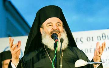 Με ενθουσιασμό υποδέχτηκαν το Χριστόδουλο οι Υδραίοι