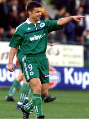 Γιατί πυροβολείτε τον Παναθηναϊκό;