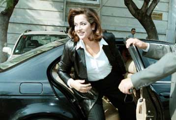 Προκρίνει θητεία για τον πρόεδρο και πολιτικό συμβούλιο