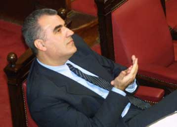 Απειλούμαστε από τον ίδιο μας τον εαυτό, δηλώνει