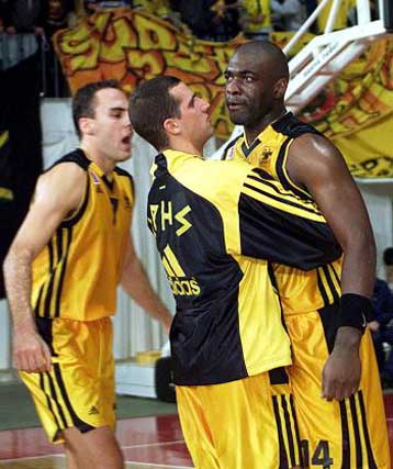 Ο Αμερικανός ελπίζει ότι θα βρεθεί λύση στο μπάσκετ του Αρη