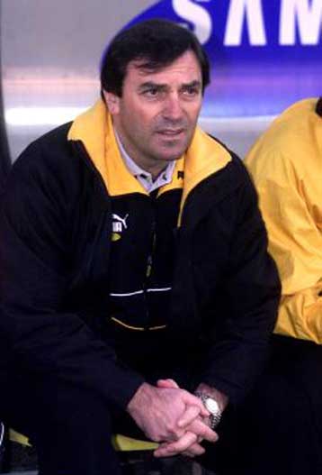 Ο Μπάμπης Τεννές ζητά ηρεμία στις τάξεις του Αρη