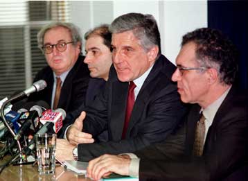 Ένα δισεκατομμύριο στα δημόσια ταμεία τον Ιανουάριο