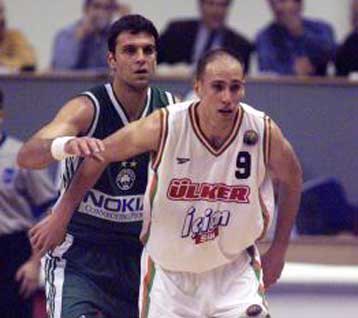 Νίκησε την ΤΣΣΚΑ, κυνηγά και τον Παναθηναϊκό στον Α όμιλο της Suproleague