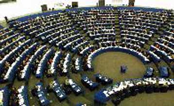 Αναγκαία η προώθηση του σερβικού σχεδίου ειρήνης