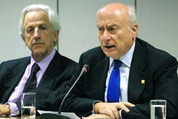 Κατά 39,5% χαμηλότερα το 2000, θα διανείμει μέρισμα 310 δραχμών