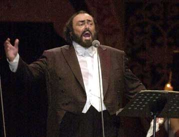 «Το όνειρό μου είναι να τραγουδήσω με τη Μαντόνα»