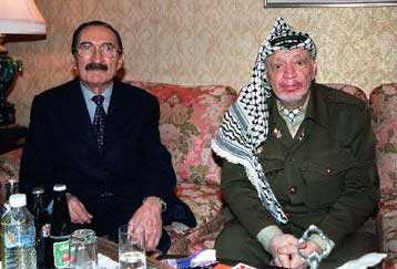 Ζητά διεθνή βοήθεια και αποφεύγει να καταδικάσει το επεισόδιο στο Τελ Αβίβ