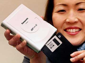 Συρρικνώθηκε το πλεόνασμα του ισοζυγίου τρεχουσών συναλλαγών