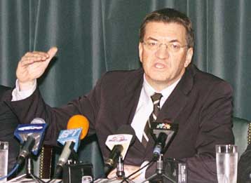 Δεν θα θιγούν τα επαγγελματικά δικαιώματα κανενός