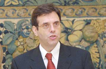 Να μας αποζημιώσουν για τους βομβαρδισμούς