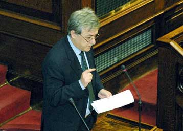 Θα απαγορευτεί η γενετική ανάλυση εργαζομένων και ασφαλισμένων