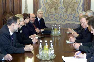 Φως στην υπόθεση Γκοράτζε ζητούν από τον Ουκρανό ηγέτη οι Ευρωπαίοι