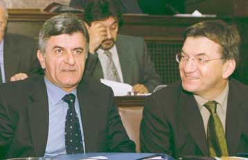 Ψηφίστηκε επί της αρχής – Κριτική και από βουλευτές του ΠΑΣΟΚ