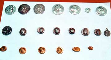 Στην κατοχή του βρέθηκαν νομίσματα και άλλες αρχαιότητες