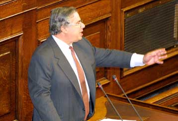 Οι συναλλασσόμενοι με το Δημόσιο μέτοχοι εταιρειών δεν μπορούν να είναι ιδιοκτήτες ΜΜΕ