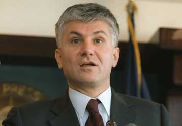 Συμφωνεί στη μείωση της ζώνης ασφαλείας στη Ν.Σερβία