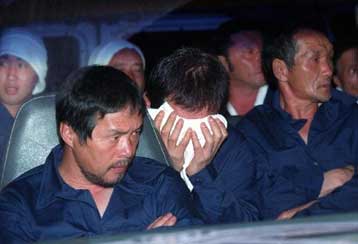 Στην Ιαπωνία επιστρέφουν οι επιζώντες του Ehime Maru