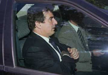 Θεμιτός ο προβληματισμός του για το μέλλον του ΠΑΣΟΚ