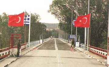 Ευχαριστίες για την αντιμετώπιση των Τούρκων «εισβολέων»