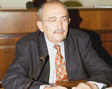 Λύπη και απογοήτευση για τα λεγόμενα Χριστόδουλου στο BΗΜΑgazino