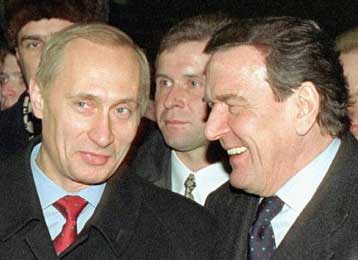 Σε εφαρμογή οι συμφωνίες Πούτιν και Σρέντερ