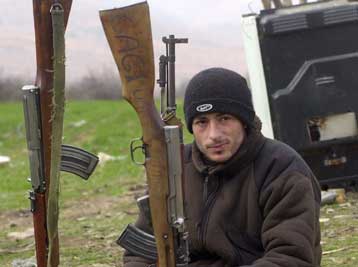 Πλήρη αποστρατιωτικοποίηση για να αρχίσουν οι διαπραγματεύσεις ζητά ο UCPMB