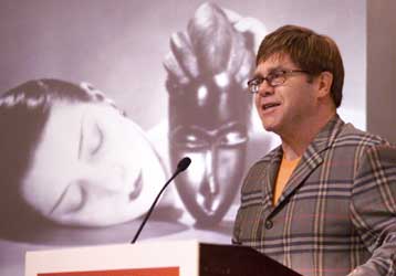 Κοινή εμφάνιση Έλτον Τζον και Έμινεμ τη βραδιά της απονομής