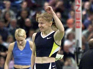 Έκανε άλμα 4,60μ στο επί κοντώ