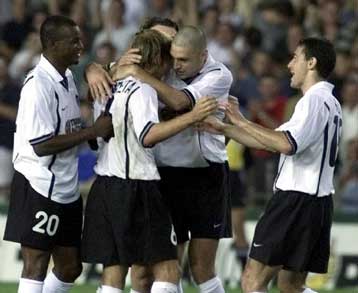 Τα δημοσιεύματα δεν επαρκούν, χρειάζονται στοιχεία