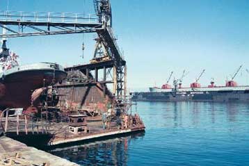 Αντιδρούν οι εργαζόμενοι σε όρο της προκήρυξης