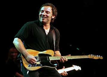 Δεν κέρδισε την υπόθεση περί παράνομης χρήσης του ονόματός του